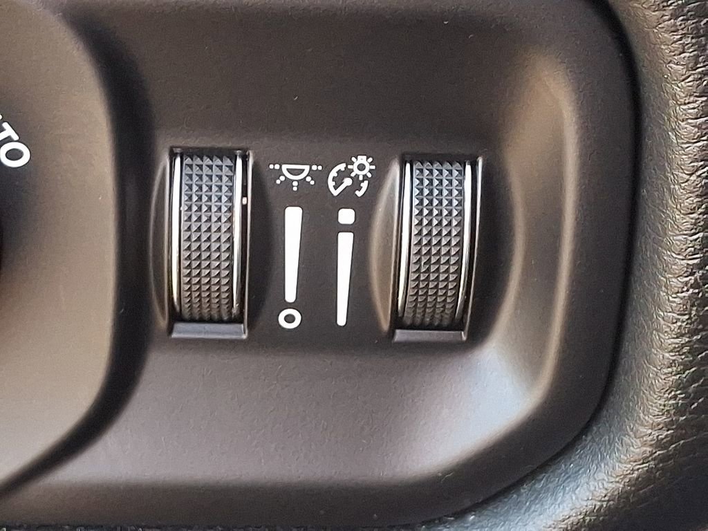 Used 2022 RAM 1500 Laramie AWD/4WD image 24