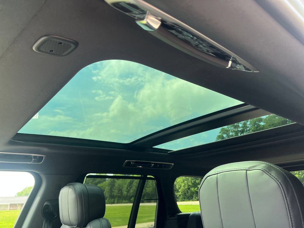 New 2026 Land Rover Range Rover SE AWD/4WD image 18