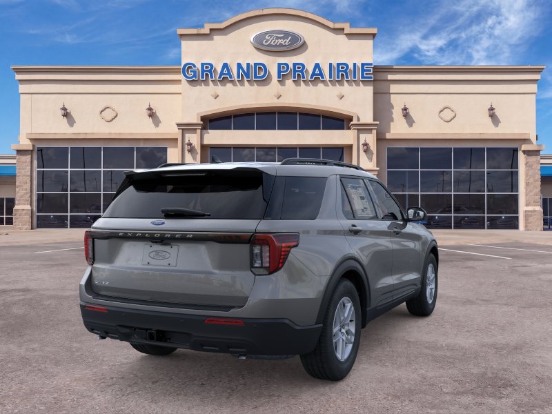 New 2026 Ford Explorer Active RWD image 32