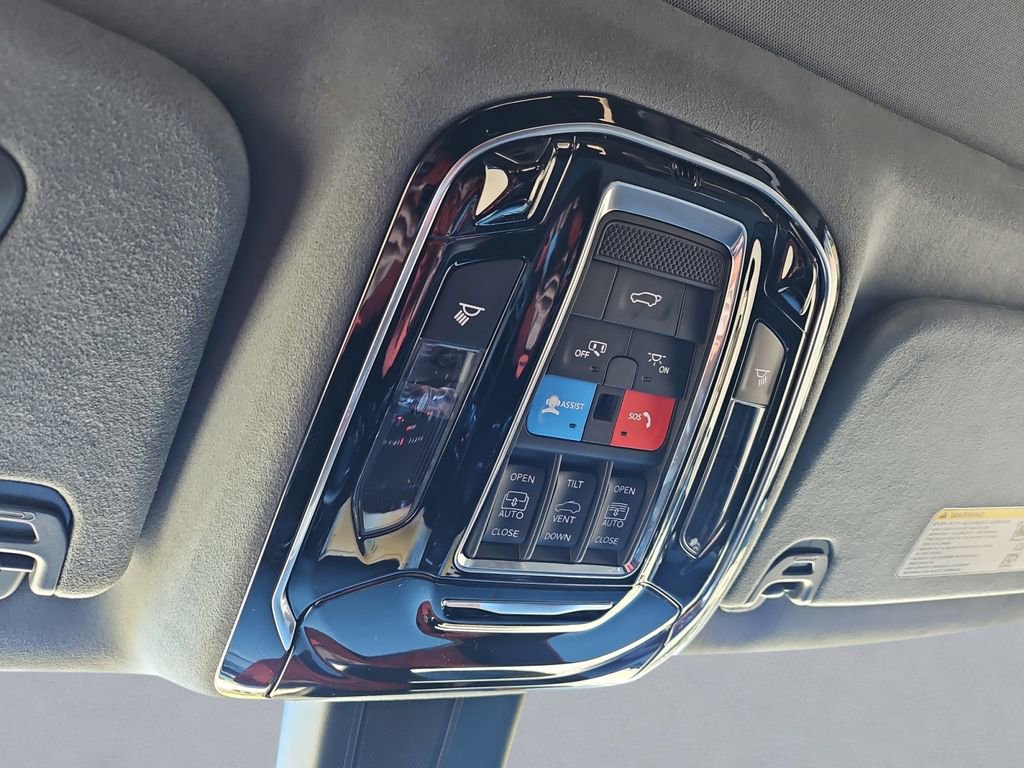 Used 2024 Jeep Grand Wagoneer Series III w/ Quick Order Packagew 28T image 30