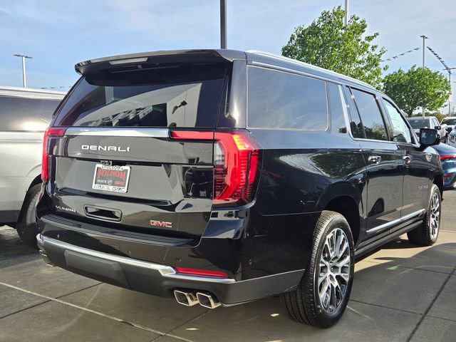 New 2026 GMC Yukon XL Denali w/ Denali Reserve Package image 3