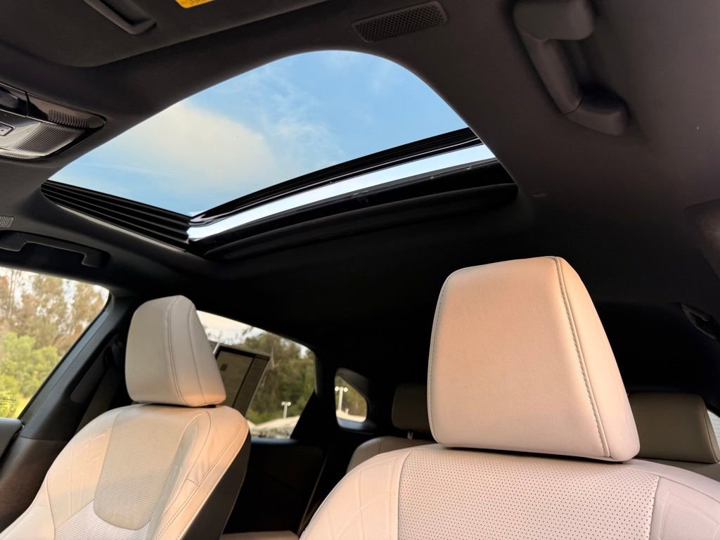 Certified 2024 Lexus RX 350 w/ Convenience Package image 19