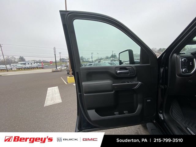 Used 2023 GMC Sierra 3500 AT4 w/ AT4 Premium Plus Package image 25