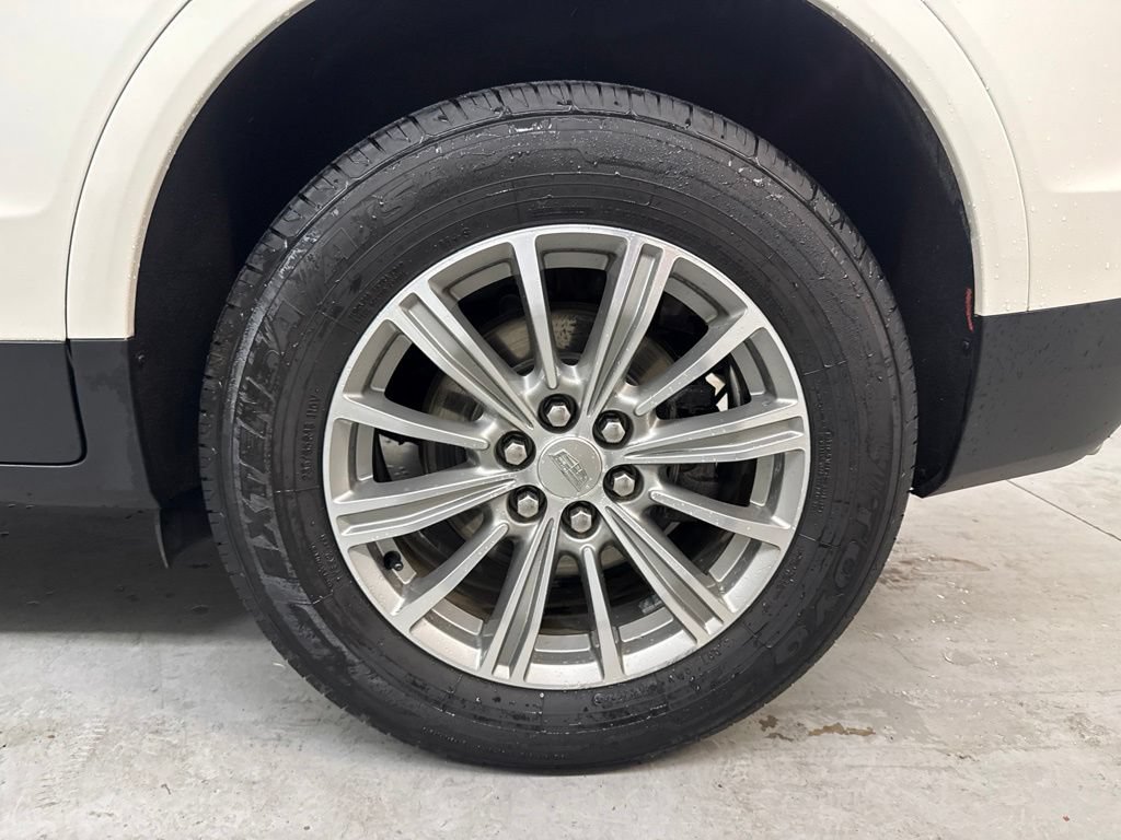 Used 2017 Cadillac XT5 Luxury FWD image 24