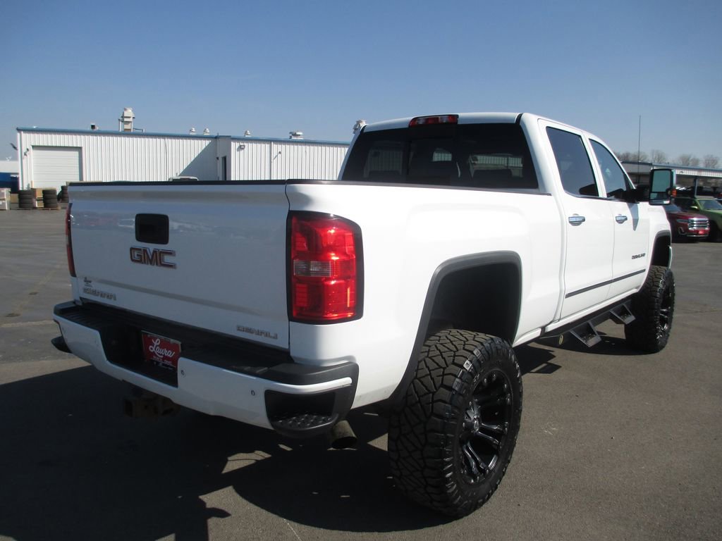 Used 2016 GMC Sierra 2500 Denali image 4