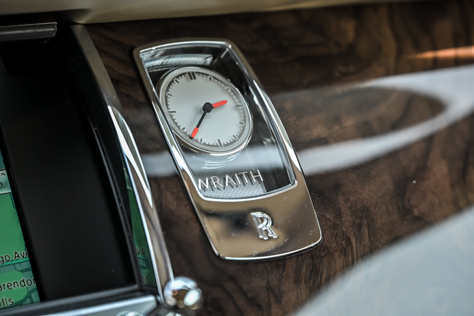 Used 2016 Rolls-Royce Wraith RWD image 38