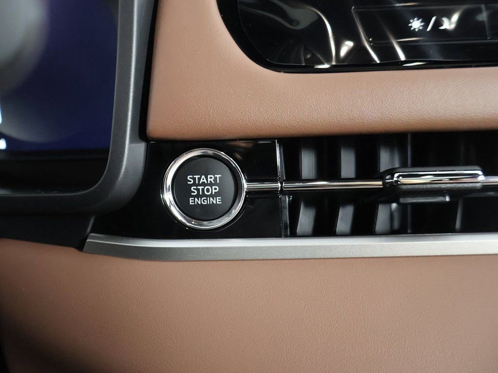 New 2025 Mitsubishi Outlander SEL image 44