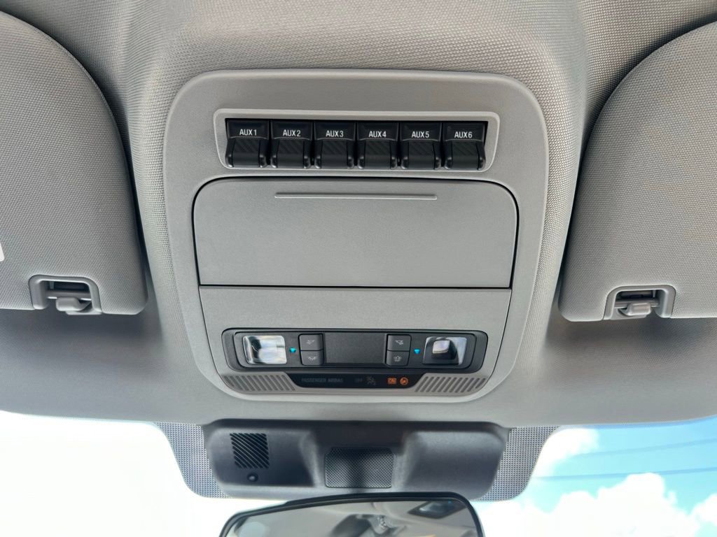 New 2025 Ford F350 XL w/ XL Chrome Package image 19