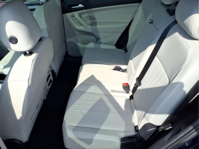Certified 2024 Volkswagen Tiguan SE AWD/4WD image 13