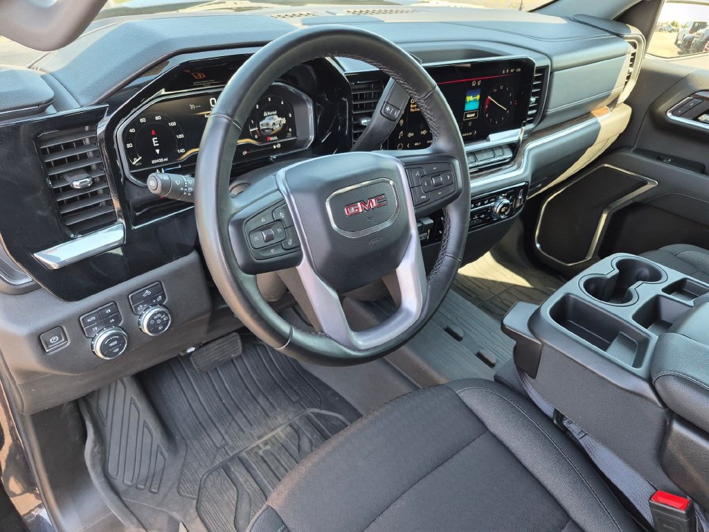 Used 2024 GMC Sierra 1500 Elevation w/ LPO, Elevation Black Package AWD/4WD image 9