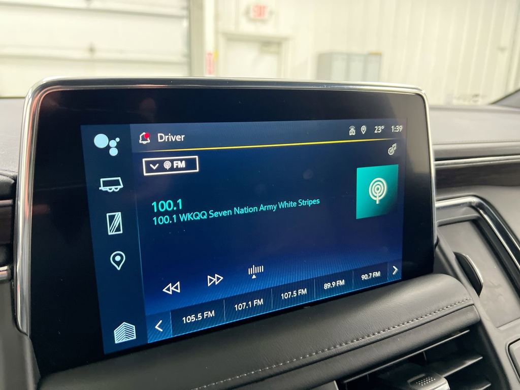 Used 2024 Chevrolet Suburban LT image 14