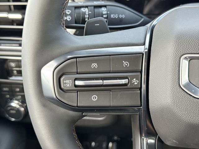 New 2026 GMC Yukon XL AT4 w/ AT4 Premium Package image 9