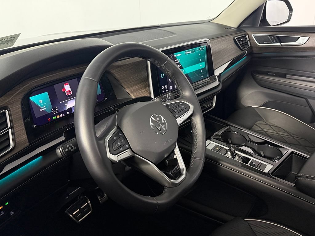 Used 2025 Volkswagen Atlas SEL Premium R-Line AWD/4WD image 25