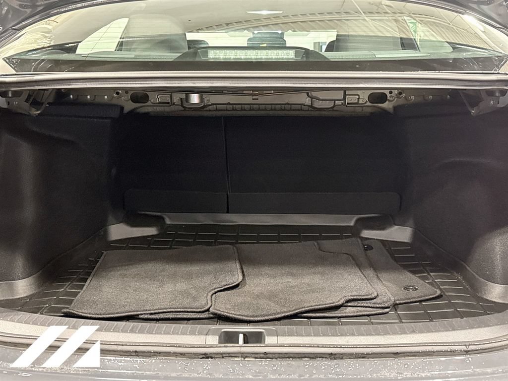 Used 2023 Toyota Corolla SE w/ SE Premium Package FWD image 28