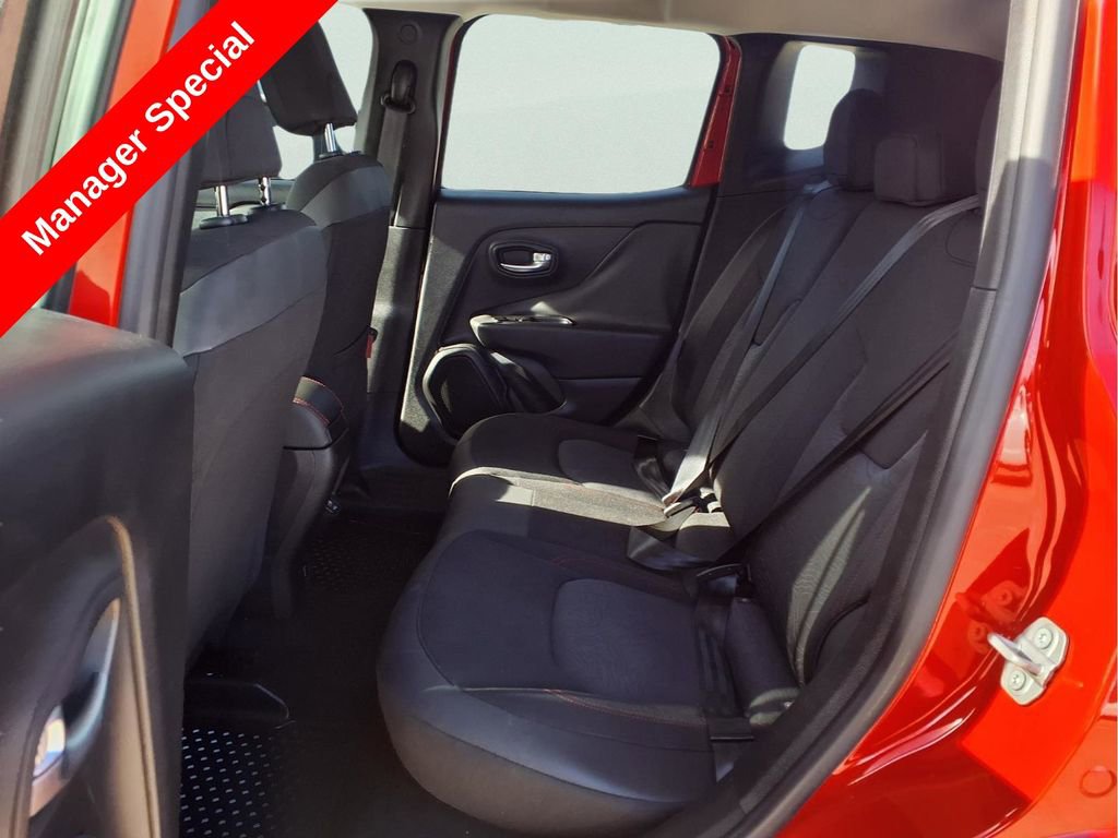 Used 2020 Jeep Renegade Trailhawk AWD/4WD image 12