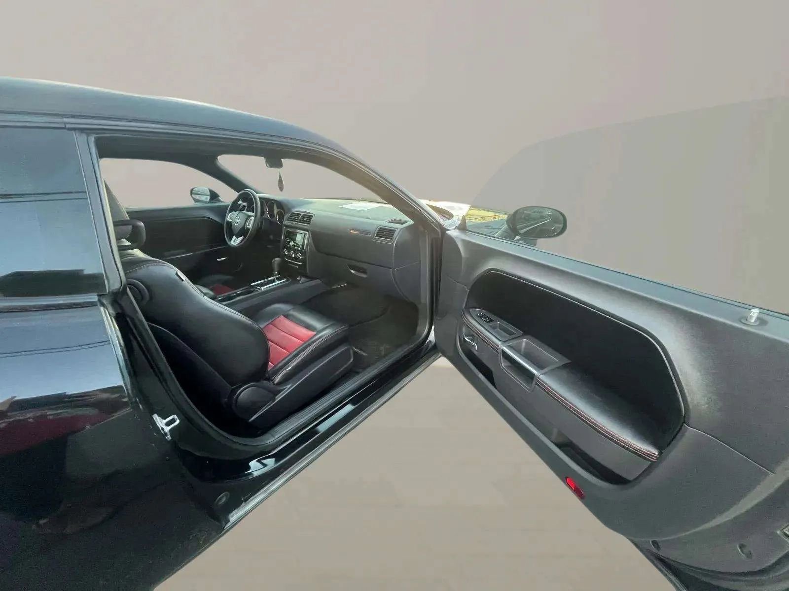 Used 2013 Dodge Challenger SXT RWD image 20