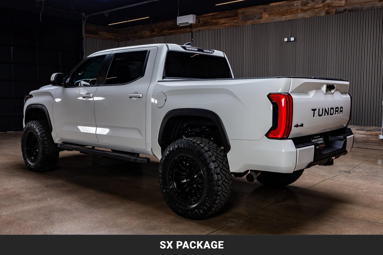 Used 2024 Toyota Tundra SR5 w/ SR5 Convenience Package AWD/4WD image 7