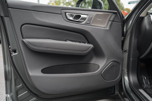 New 2027 Volvo XC60 T8 Ultra AWD/4WD image 30