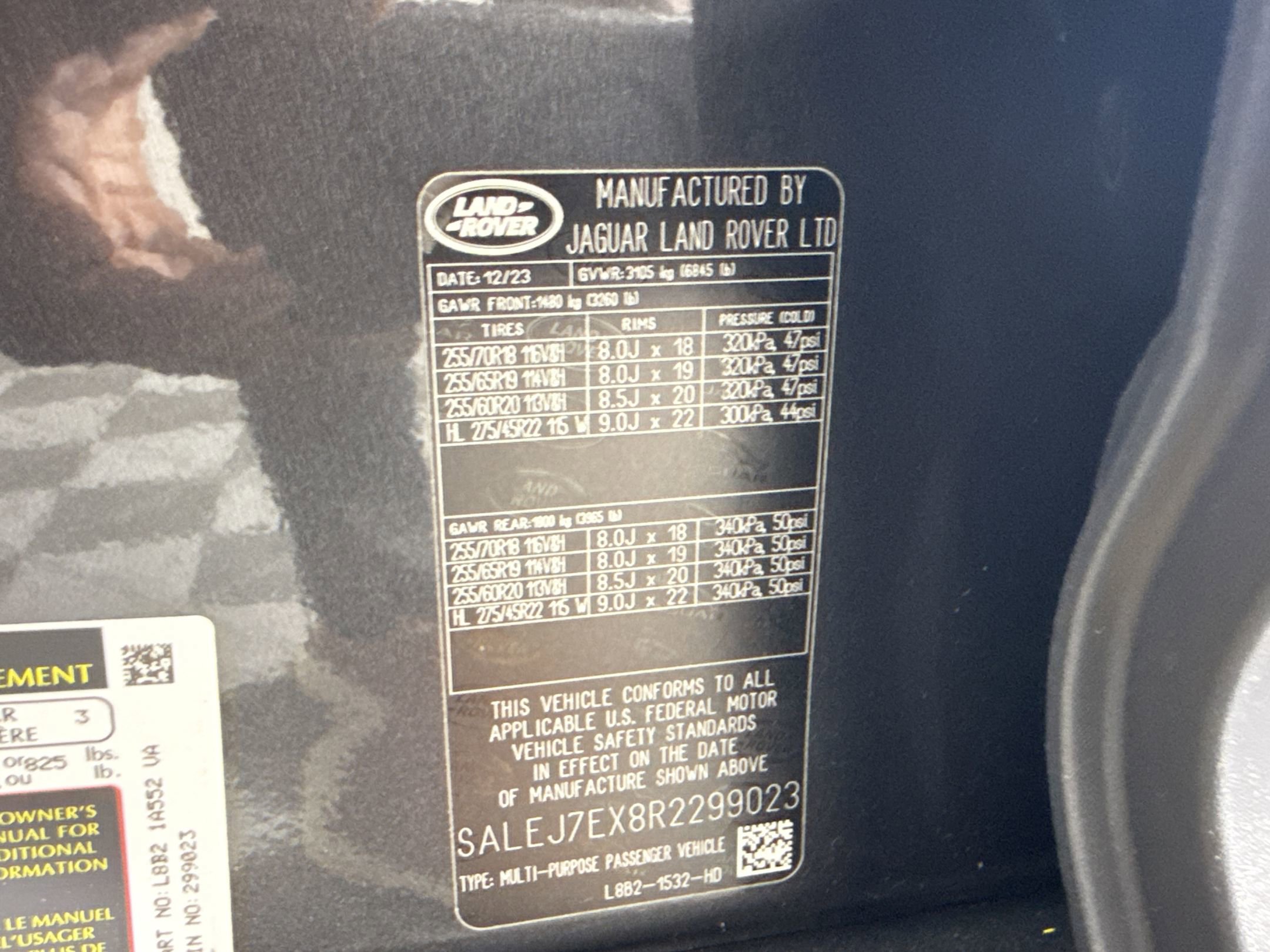 Certified 2024 Land Rover Defender 110 S AWD/4WD image 16