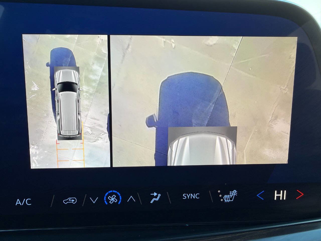 Used 2025 Chevrolet Suburban Z71 image 46