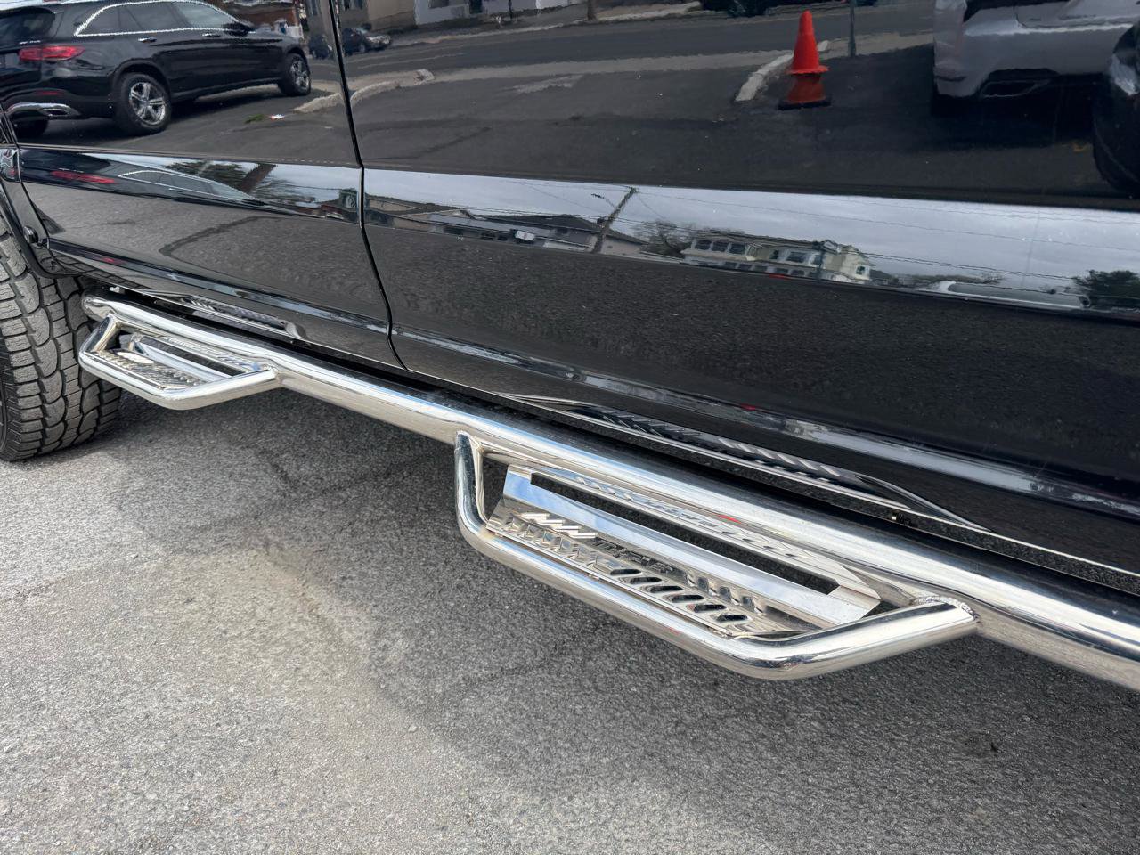 Used 2018 Ford F150 Lariat w/ Equipment Group 502A Luxury AWD/4WD image 20