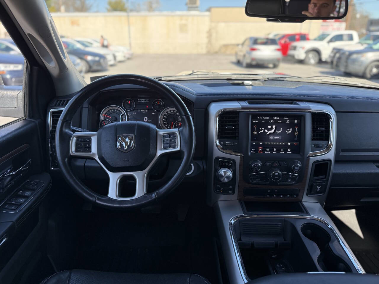 Used 2018 RAM 1500 Laramie w/ Convenience Group image 10
