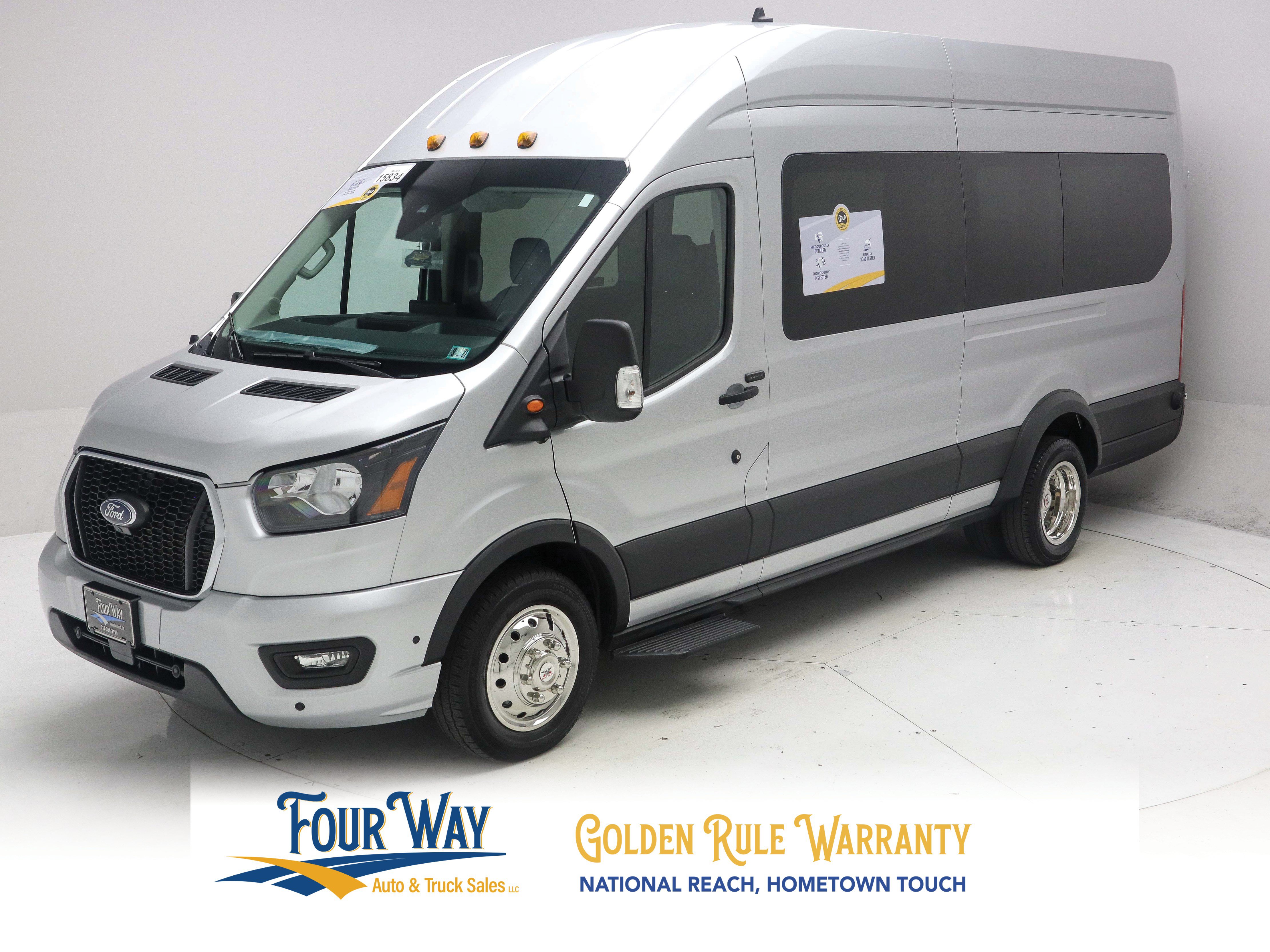 Used 2024 Ford Transit 350 XLT RWD image 8