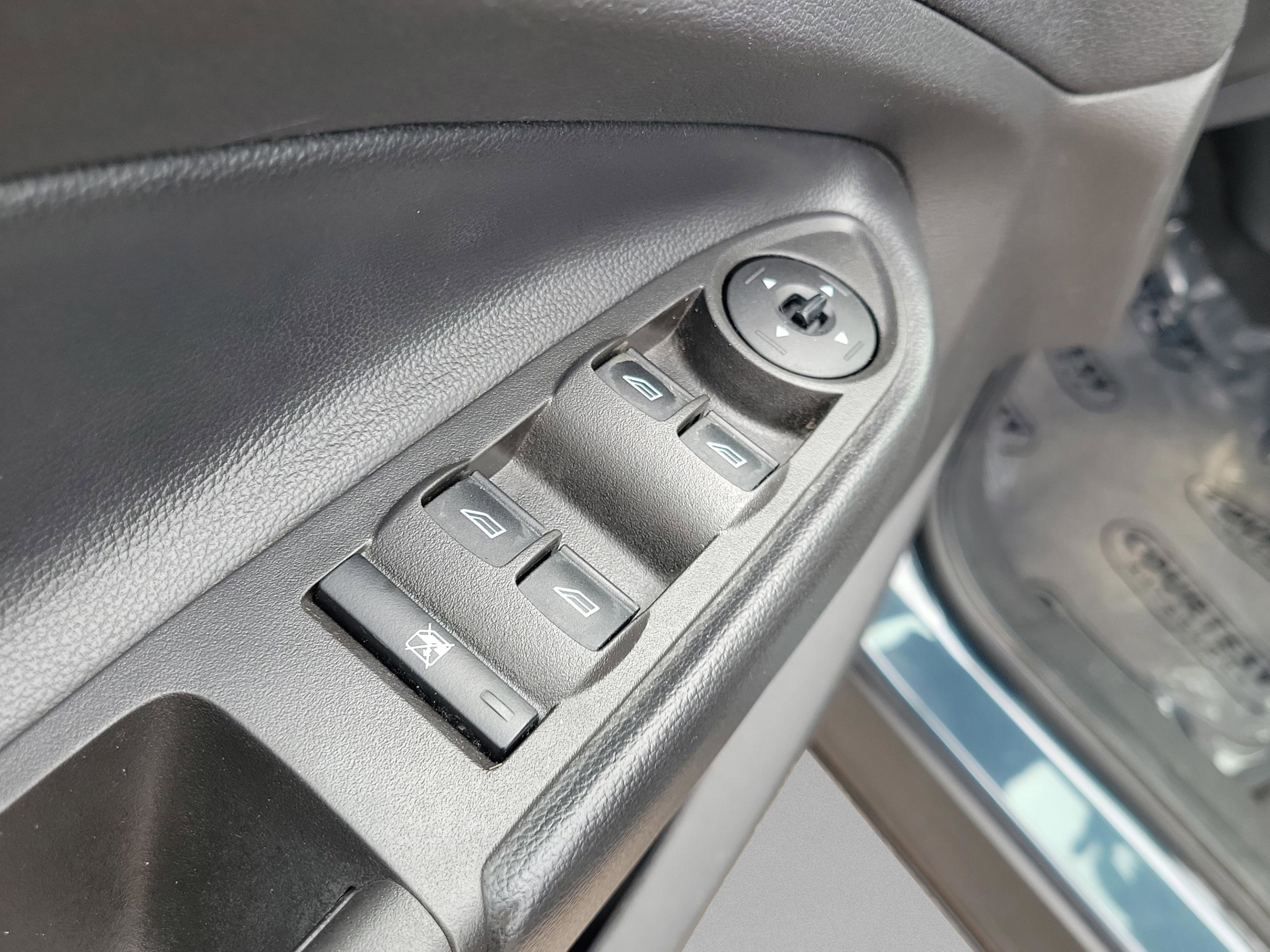 Used 2019 Ford Escape S image 14