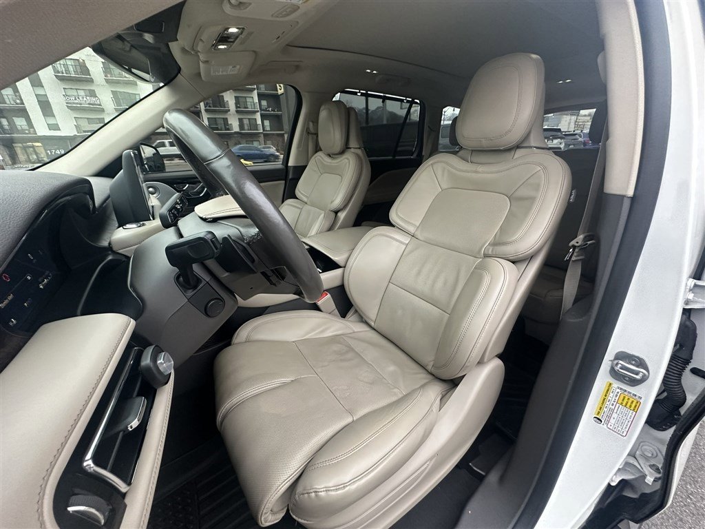 Used 2022 Lincoln Aviator Reserve w/ Equipment Group 201A image 19