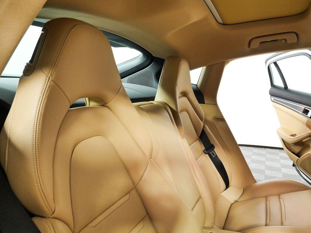 Certified 2018 Porsche Panamera 4S AWD/4WD image 24