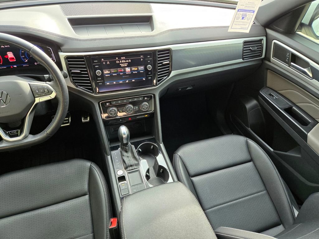 Used 2021 Volkswagen Atlas Cross Sport SEL R-Line image 18