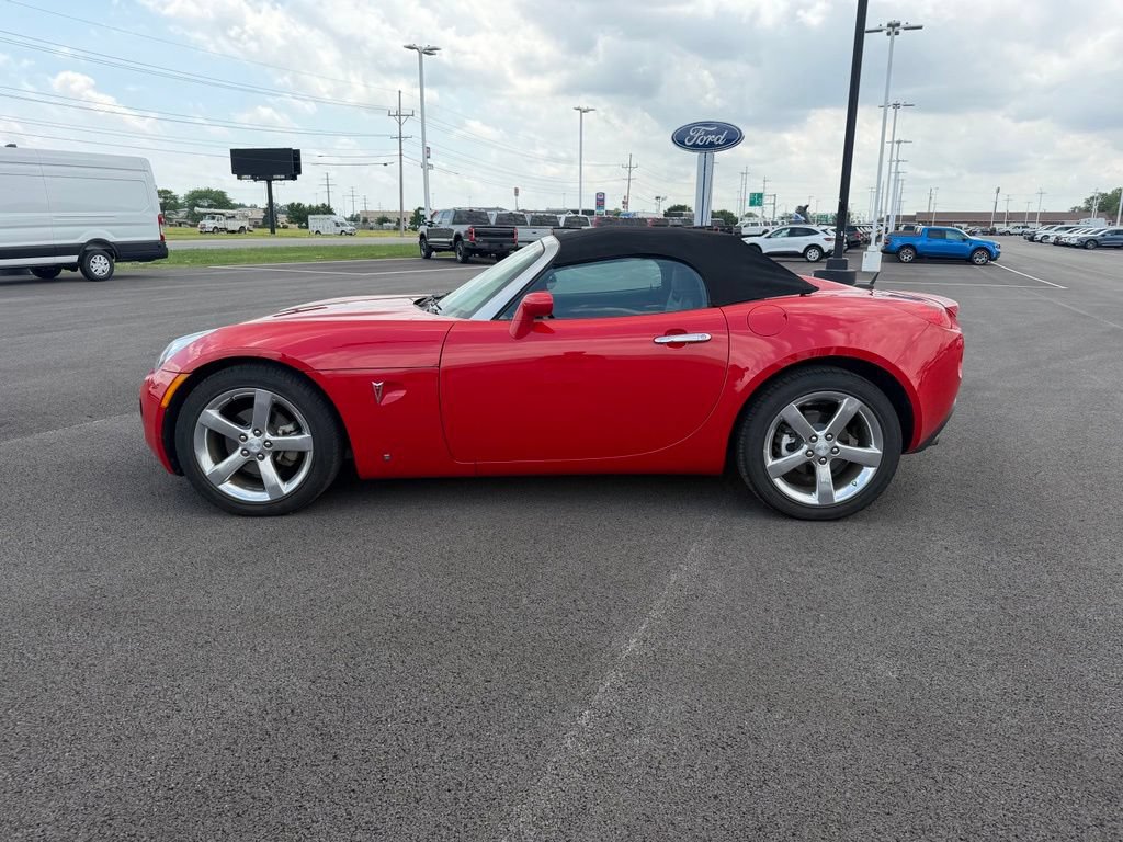 Used 2008 Pontiac Solstice GXP w/ Premium Package RWD image 10