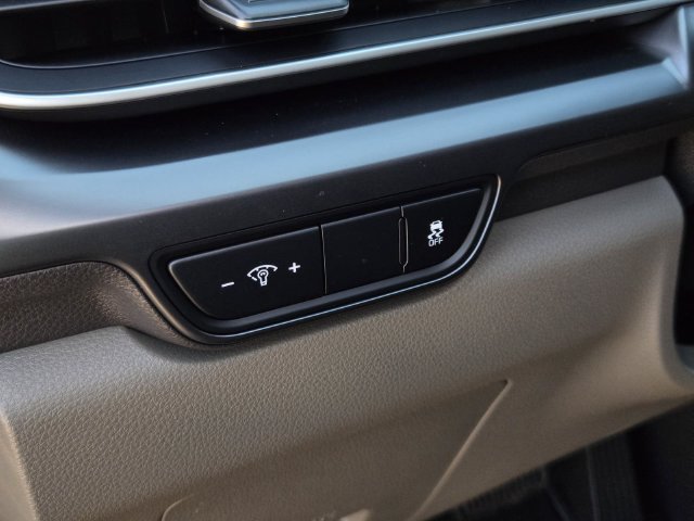 Used 2026 Kia Carnival FWD image 18