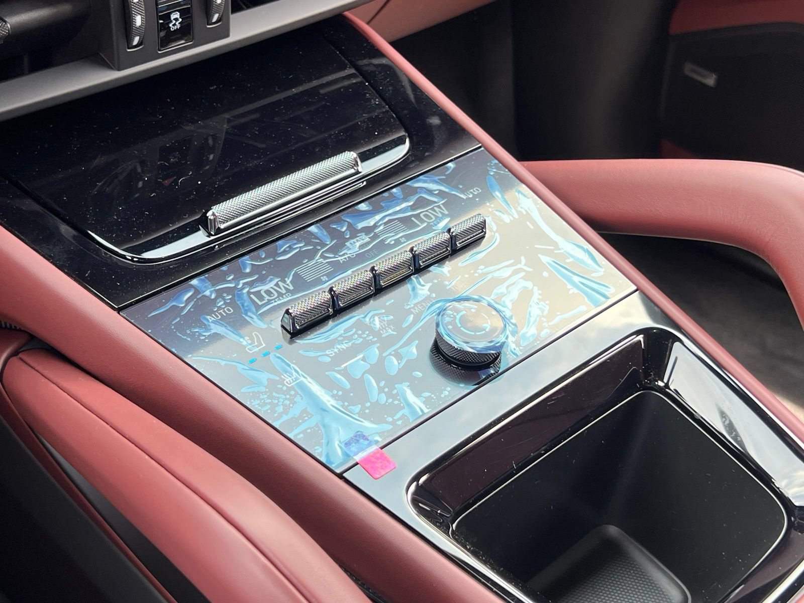 New 2026 Porsche Cayenne Coupe AWD/4WD image 31