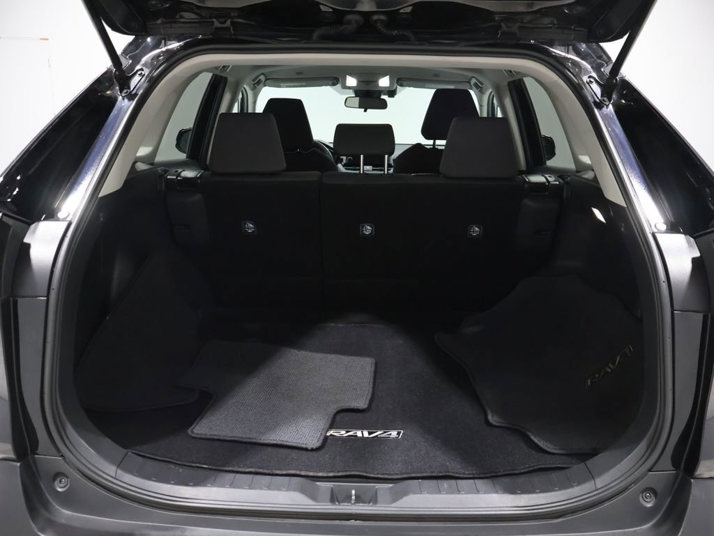 Used 2024 Toyota RAV4 XLE image 19