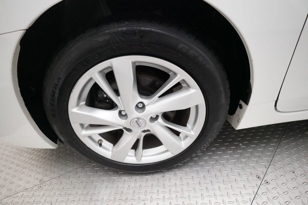 Used 2013 Nissan Altima 2.5 SV FWD image 26