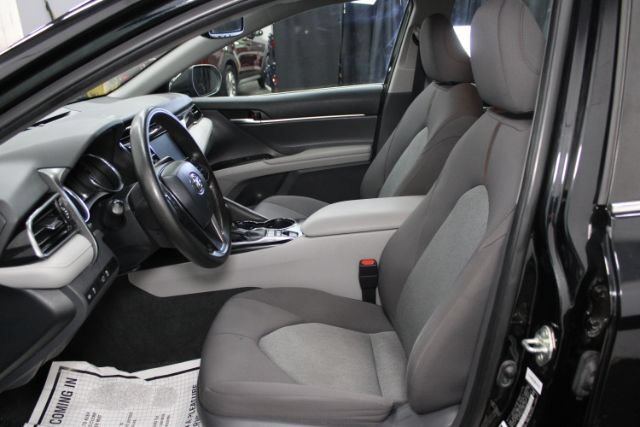 Used 2020 Toyota Camry LE w/ Fleet Convenience Package FWD image 11