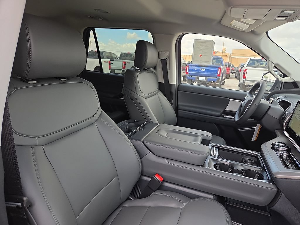 New 2027 Ford Expedition Max Active RWD image 10