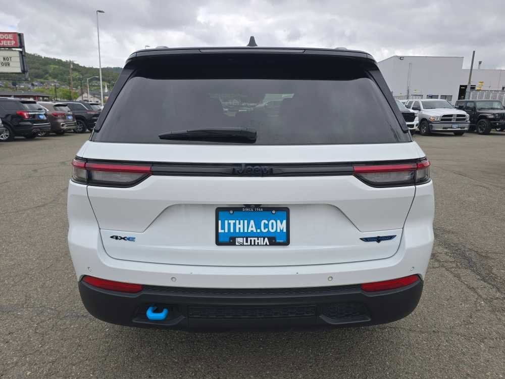 Used 2023 Jeep Grand Cherokee Trailhawk AWD/4WD image 4