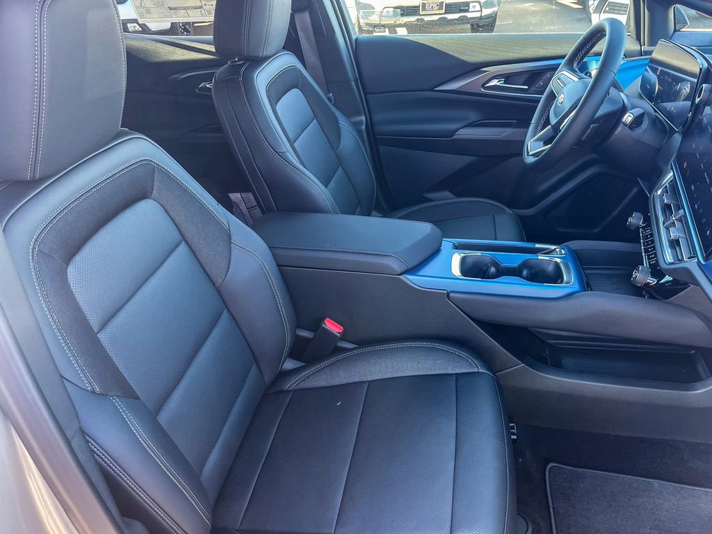 New 2026 Chevrolet Equinox EV LT image 15