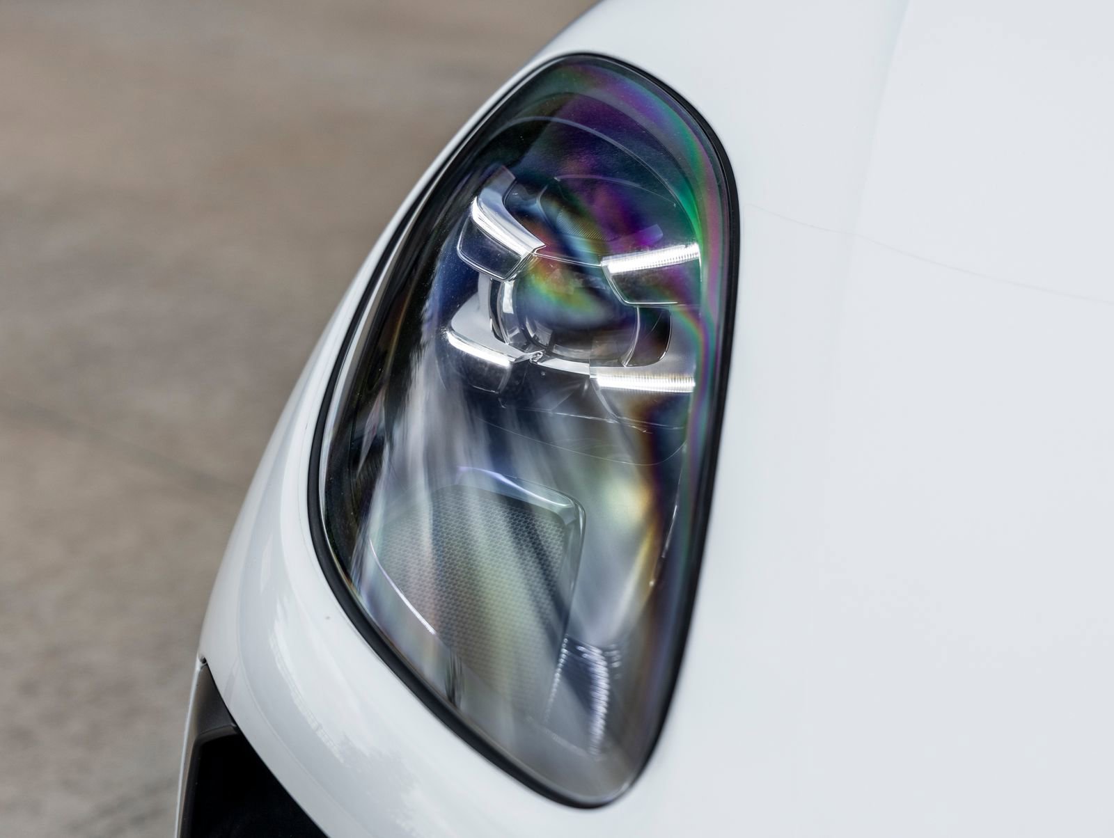 Used 2020 Porsche Macan image 19