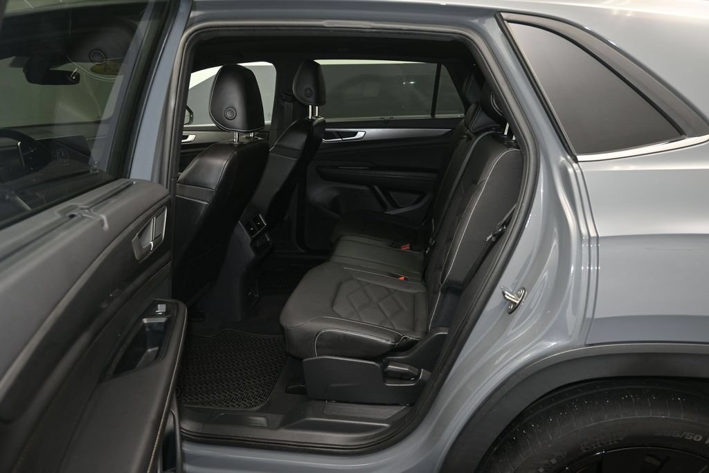 Used 2024 Volkswagen Atlas Cross Sport SE w/ Panoramic Sunroof Package AWD/4WD image 18