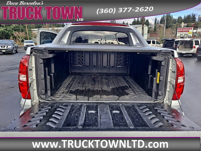 Used 2013 Chevrolet Avalanche LT w/ Suspension Package, Off-Road image 13