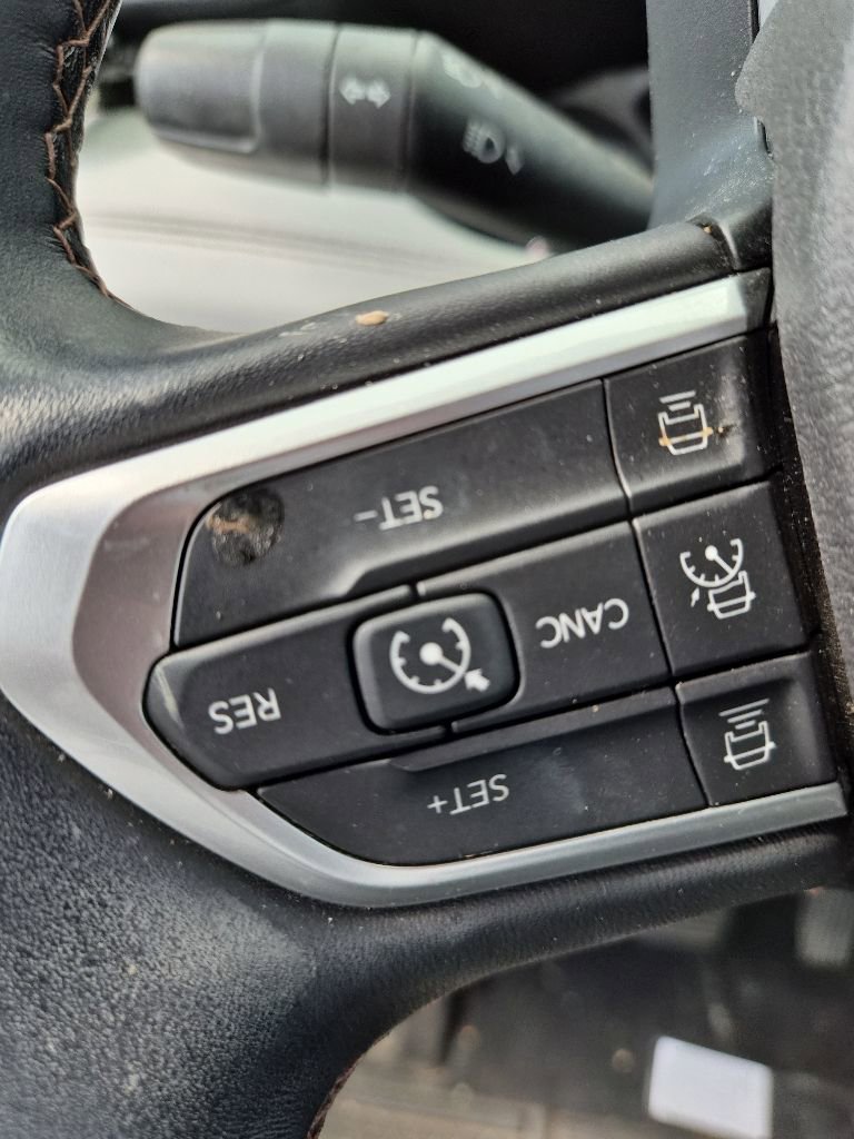 Used 2022 Jeep Compass Limited AWD/4WD image 9