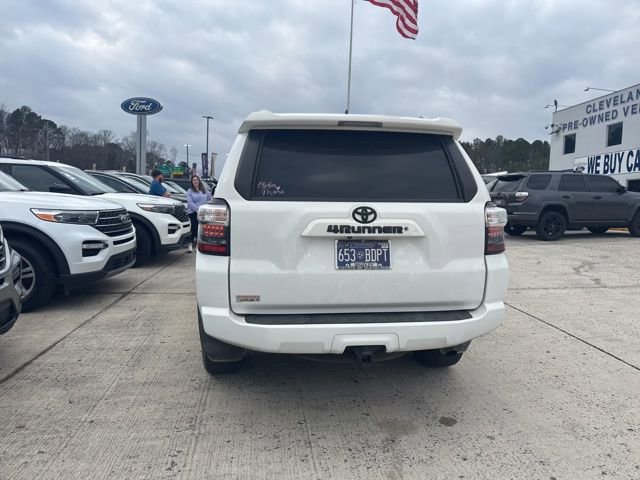 Used 2016 Toyota 4Runner SR5 image 11