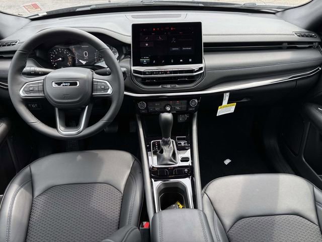 New 2026 Jeep Compass Latitude AWD/4WD image 3