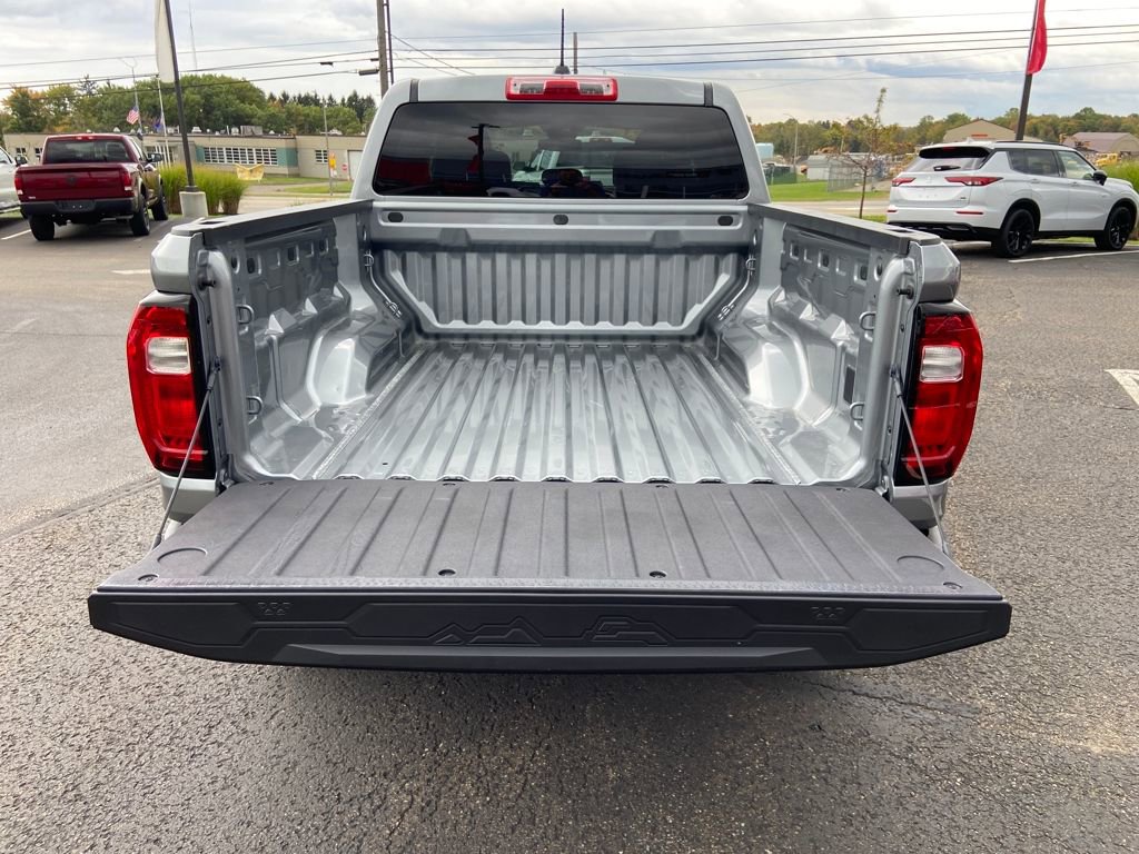 Used 2023 GMC Canyon Elevation image 18