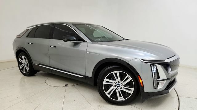 Used 2024 Cadillac Lyriq Tech RWD image 16