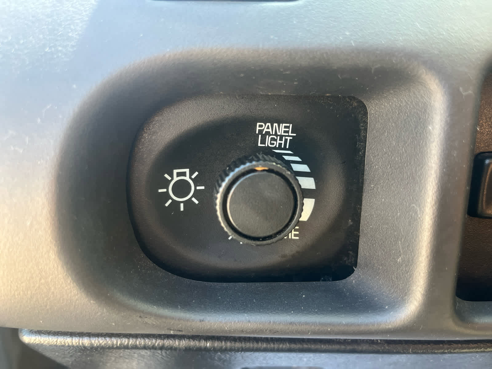 Used 2004 Chevrolet Monte Carlo SS w/ Preferred Equipment Group FWD image 14