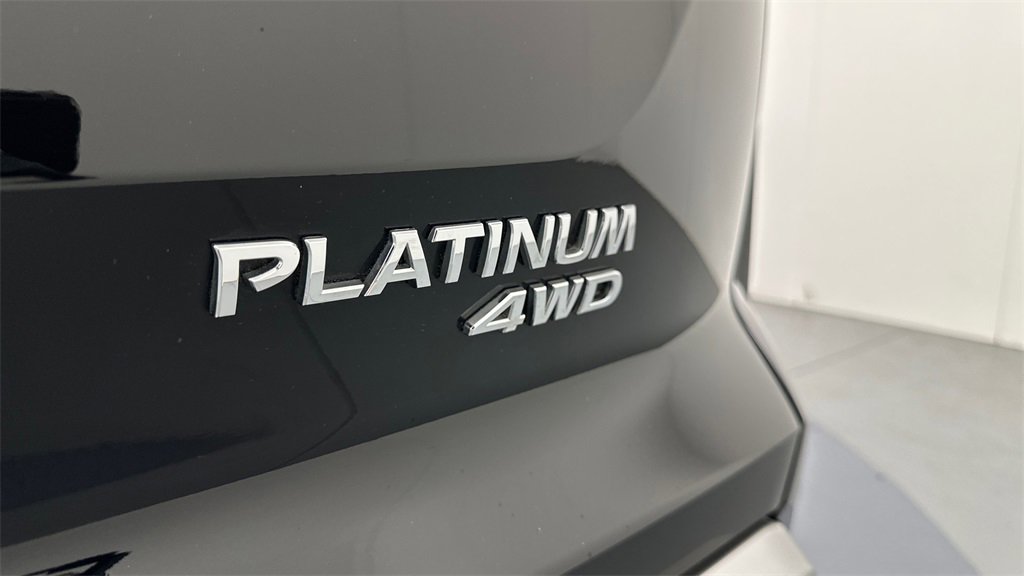 Certified 2022 Nissan Pathfinder Platinum w/ Cargo Package image 21